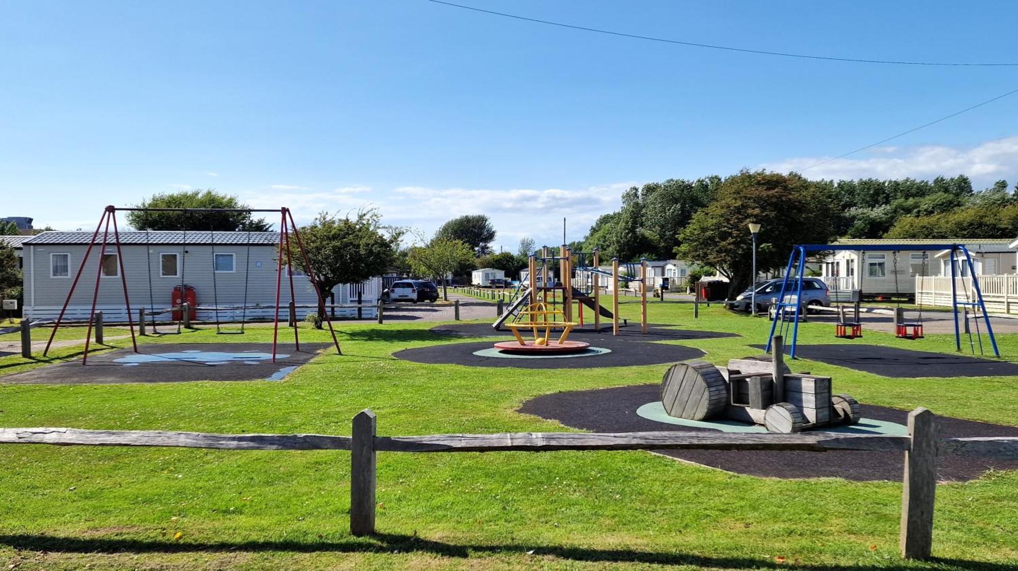 Brookside West Sands Holiday Park Seal Bay סלסי מראה חיצוני תמונה